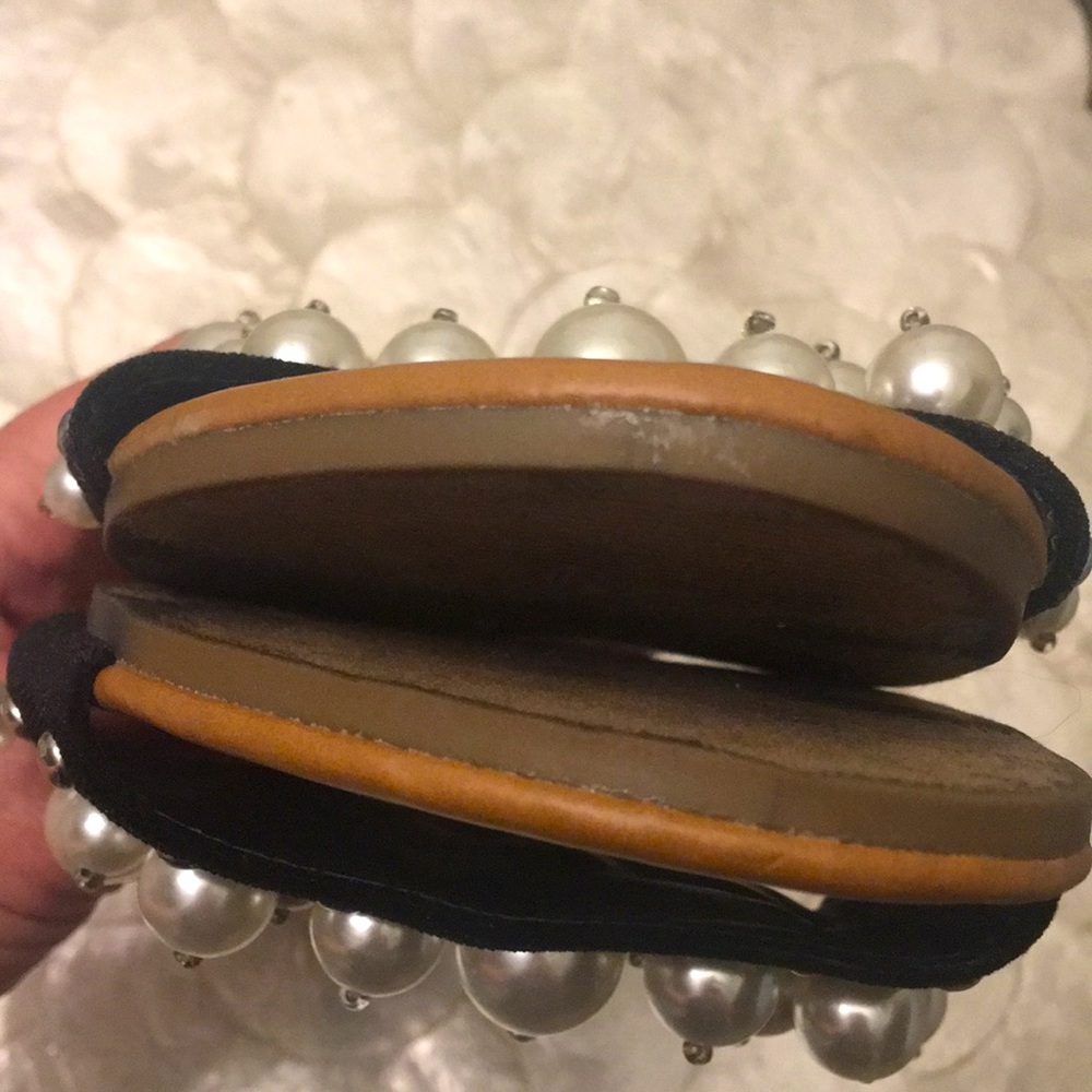 BUBBLE PEARL & BLACK SUEDE SANDALS - Picture 4 of 8